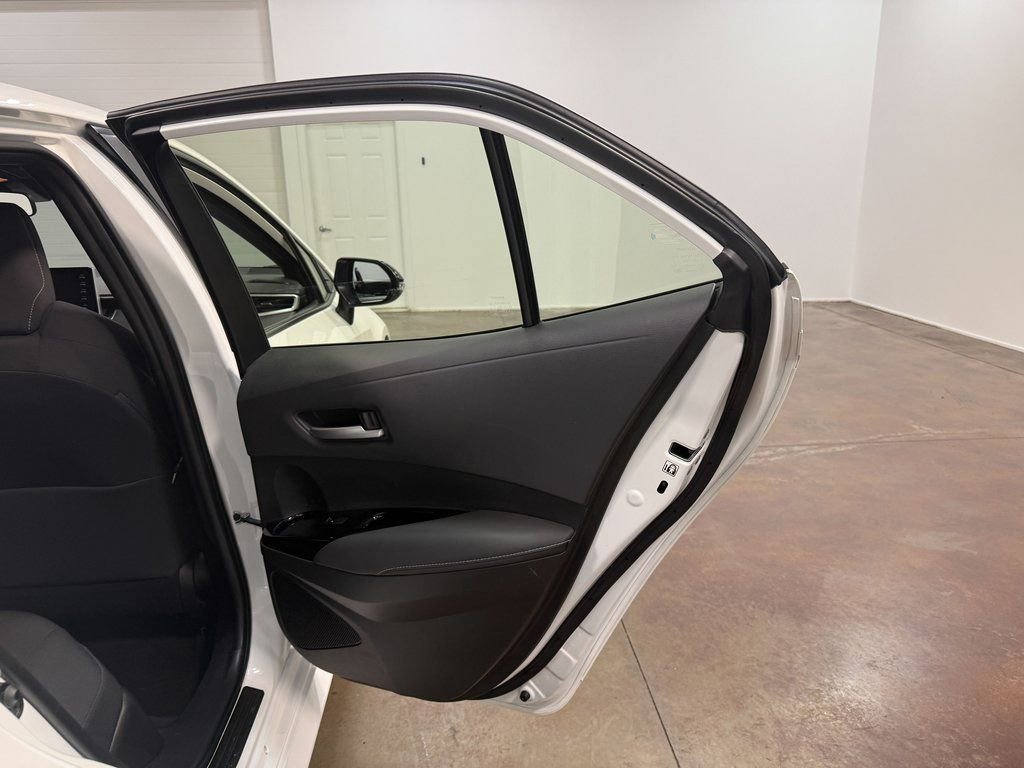 Used 2021 Toyota Corolla SE image 65