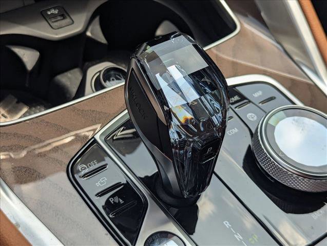 Used 2022 BMW X6 xDrive40i w/ Executive Package AWD/4WD image 5
