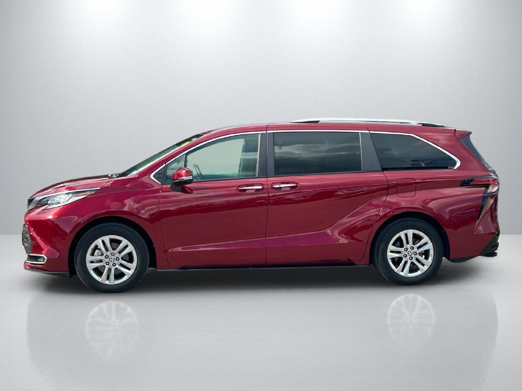 Used 2023 Toyota Sienna Limited AWD/4WD image 8