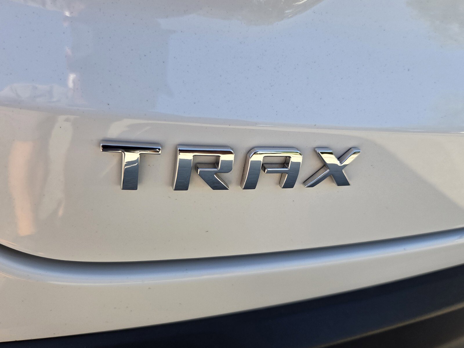 Certified 2025 Chevrolet Trax LT w/ LT Convenience Package FWD image 19