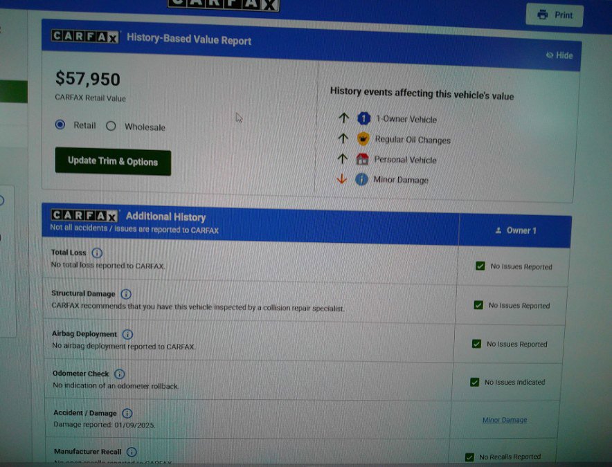 Used 2023 Land Rover Defender 130 X-Dynamic SE image 11