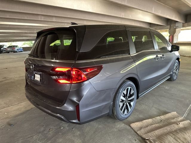 Certified 2026 Honda Odyssey EX-L image 3