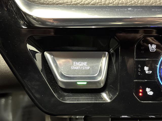 Used 2025 GMC Sierra 3500 Denali w/ Denali Reserve Package image 23