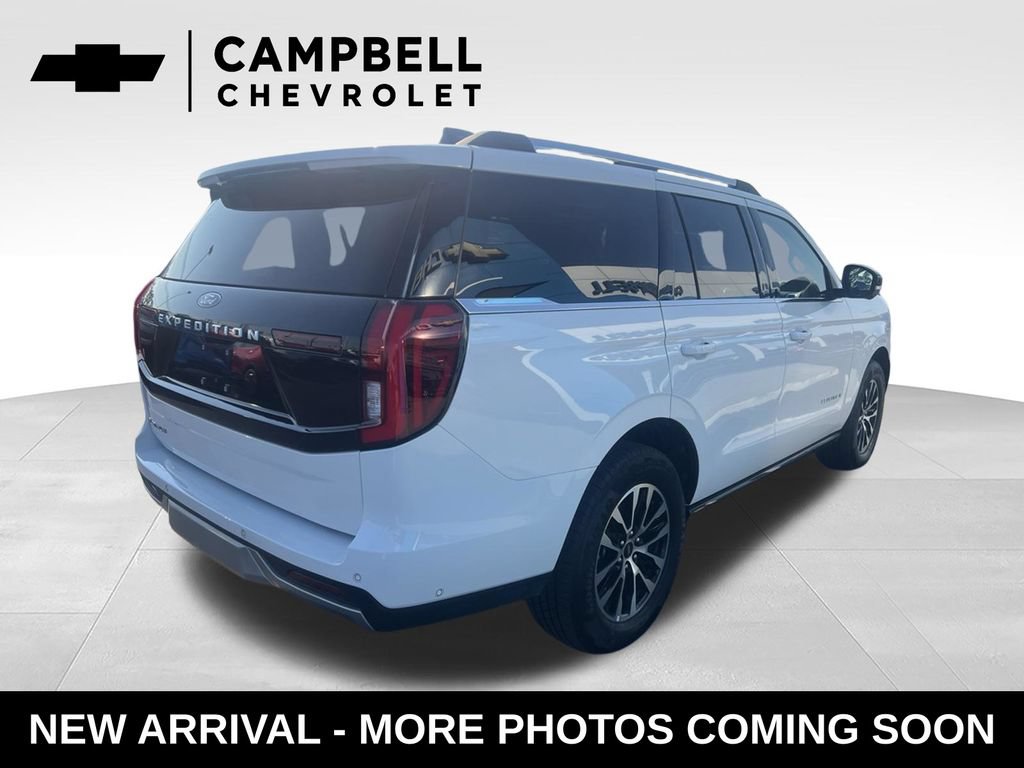 Used 2025 Ford Expedition Platinum AWD/4WD image 5