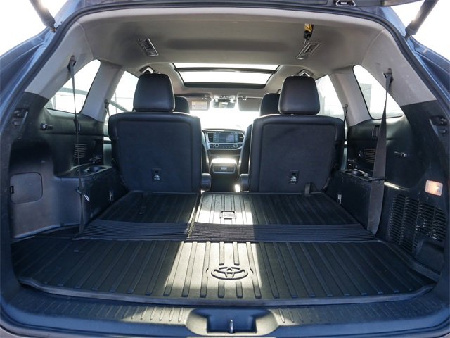 Used 2018 Toyota Highlander Limited Platinum image 18