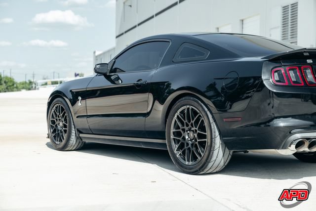 Used 2013 Ford Mustang Shelby GT500 RWD image 37