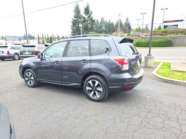 Used 2017 Subaru Forester 2.5i Premium w/ All-Weather Package image 7