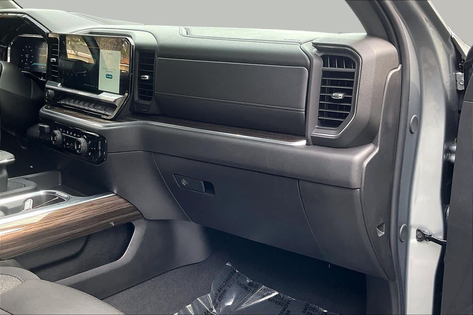 Used 2026 Chevrolet Silverado 1500 RST AWD/4WD image 33