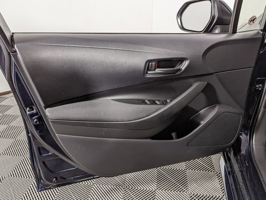 Certified 2025 Toyota Corolla LE image 24