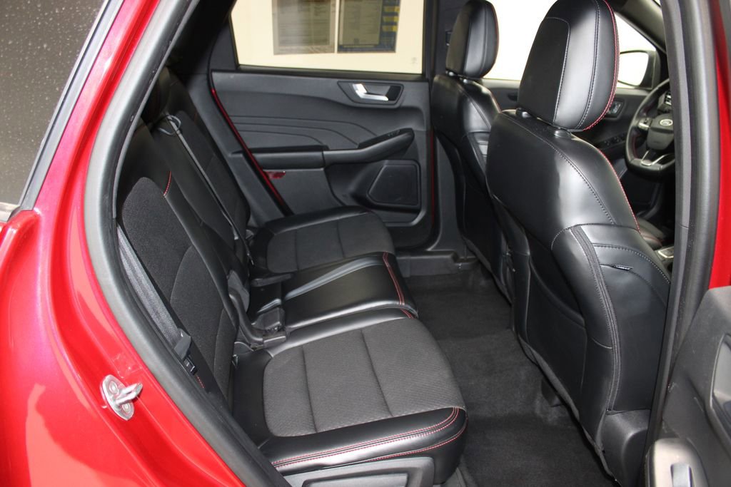 Used 2024 Ford Escape ST-Line image 31