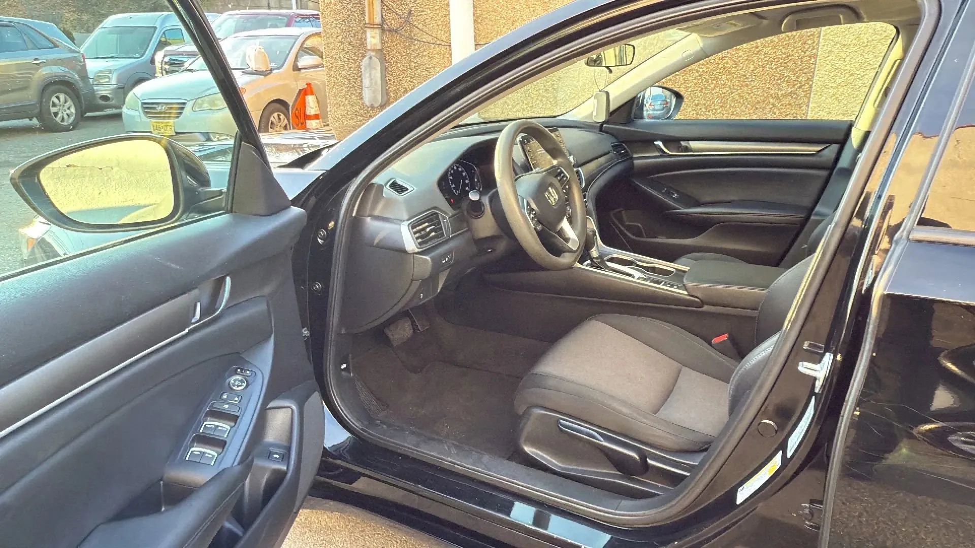 Used 2021 Honda Accord LX image 23