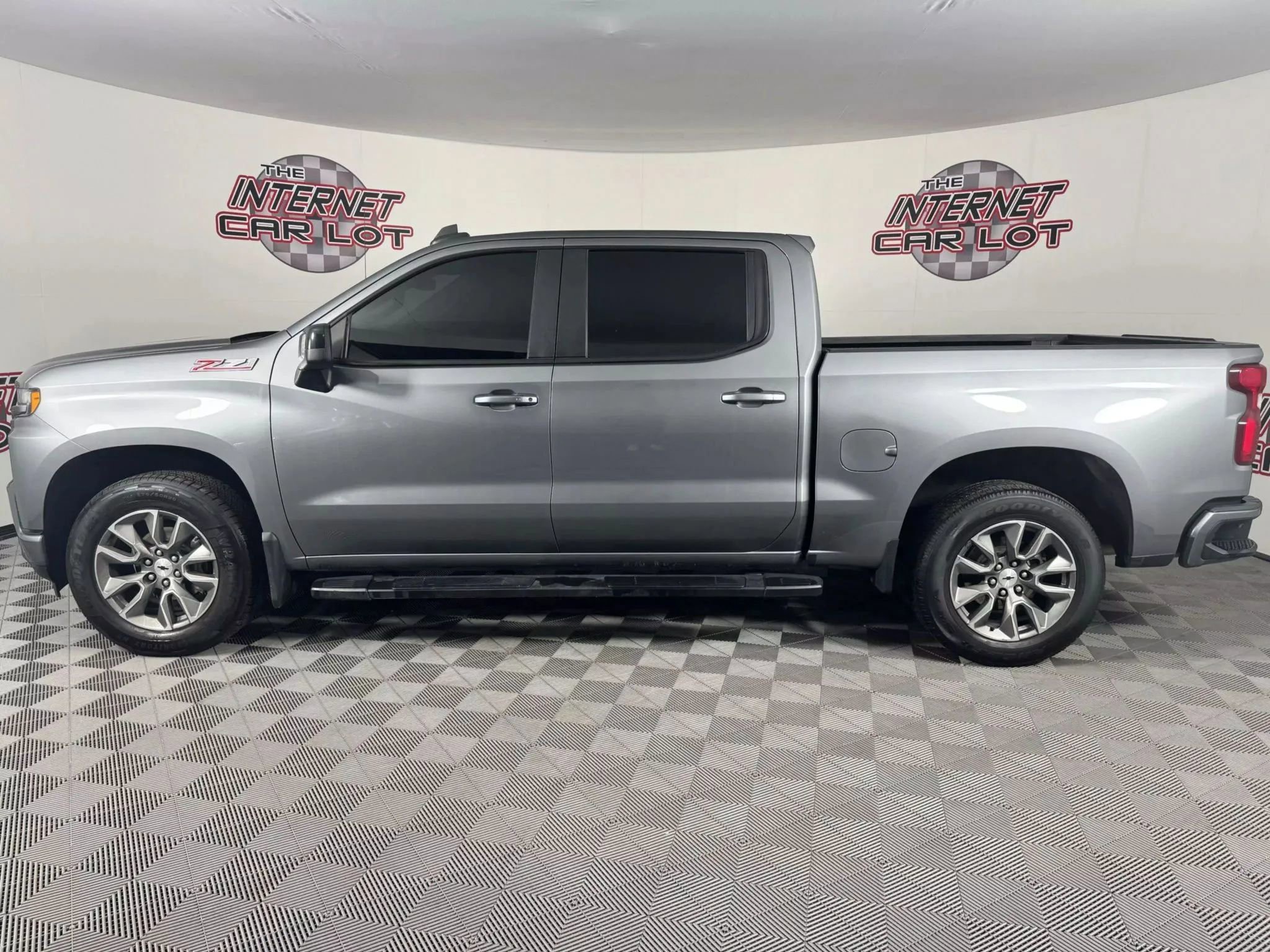Used 2021 Chevrolet Silverado 1500 RST image 4