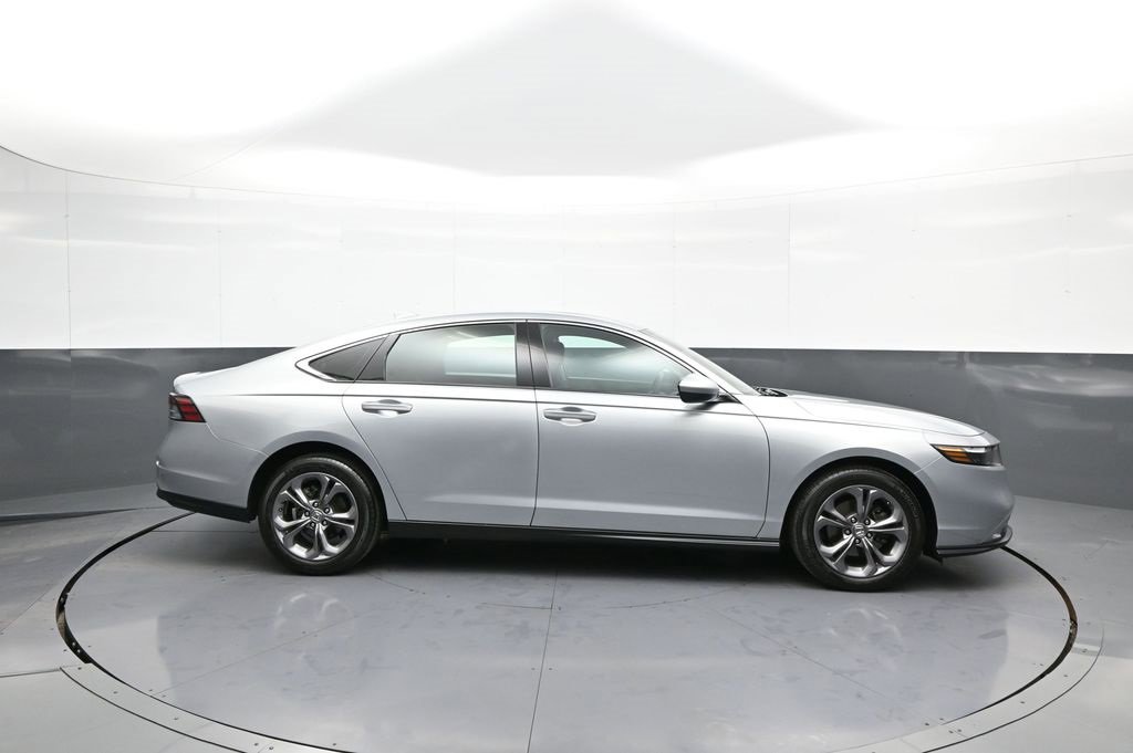 Certified 2024 Honda Accord EX image 5