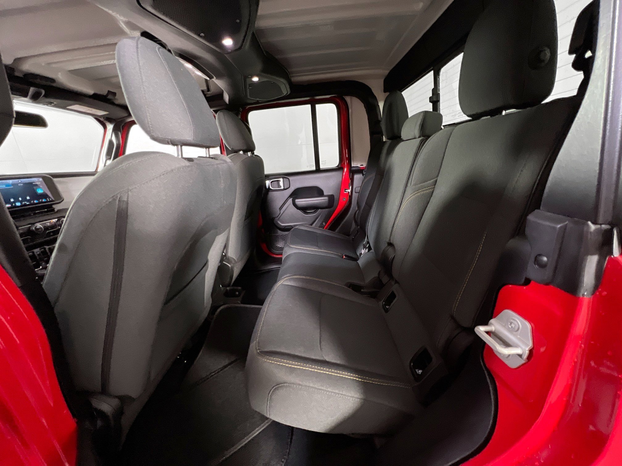 Used 2024 Jeep Gladiator Sport image 23