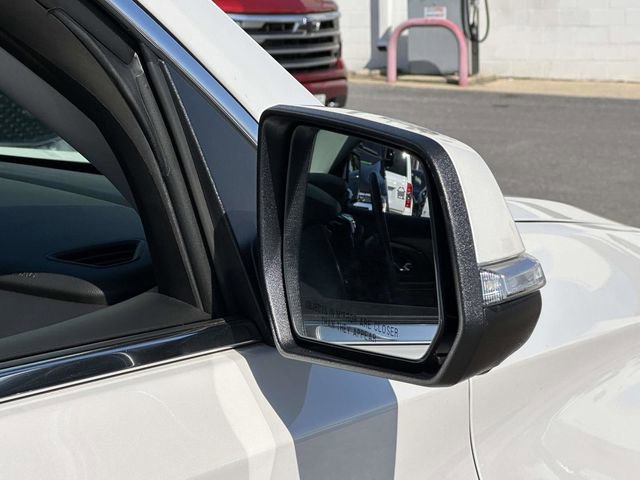 Used 2021 Chevrolet Traverse High Country w/ LPO, 'HIT The Road' Package image 29