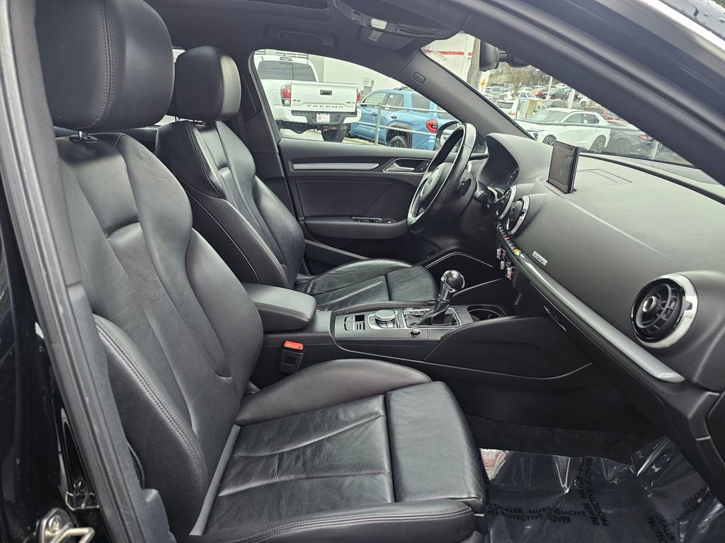 Used 2016 Audi A3 e-tron Premium Plus w/ Premium Plus Package image 10