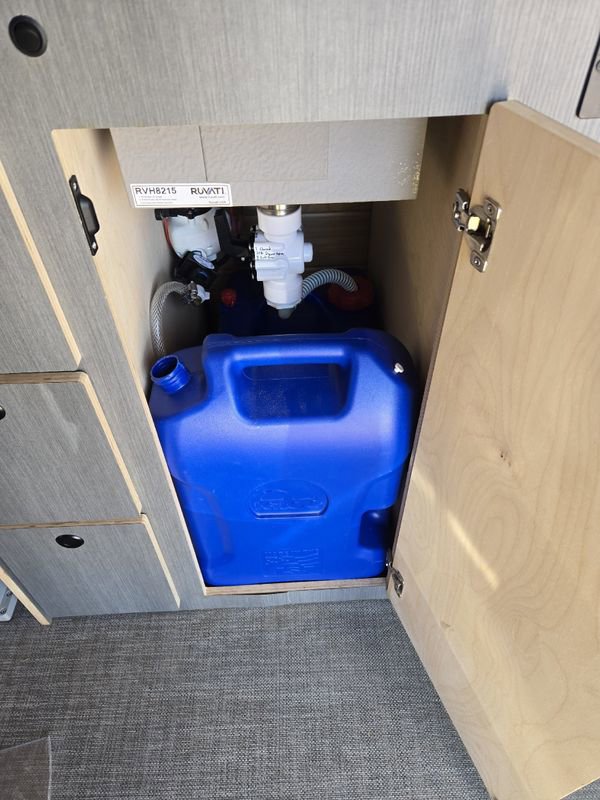 Used 2020 Ford Transit 250 148 High Roof RWD image 46