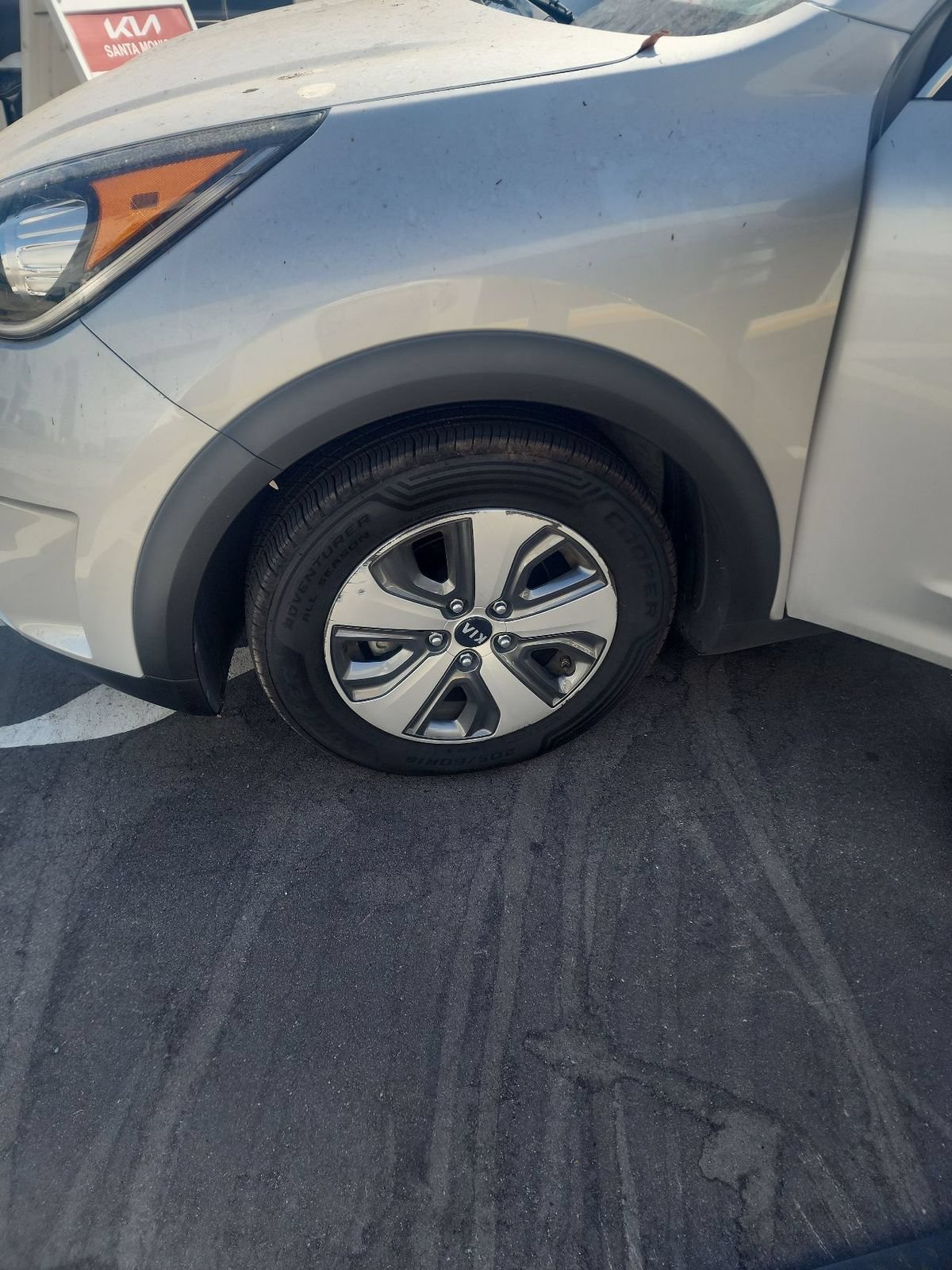 Used 2019 Kia Niro LX FWD image 5