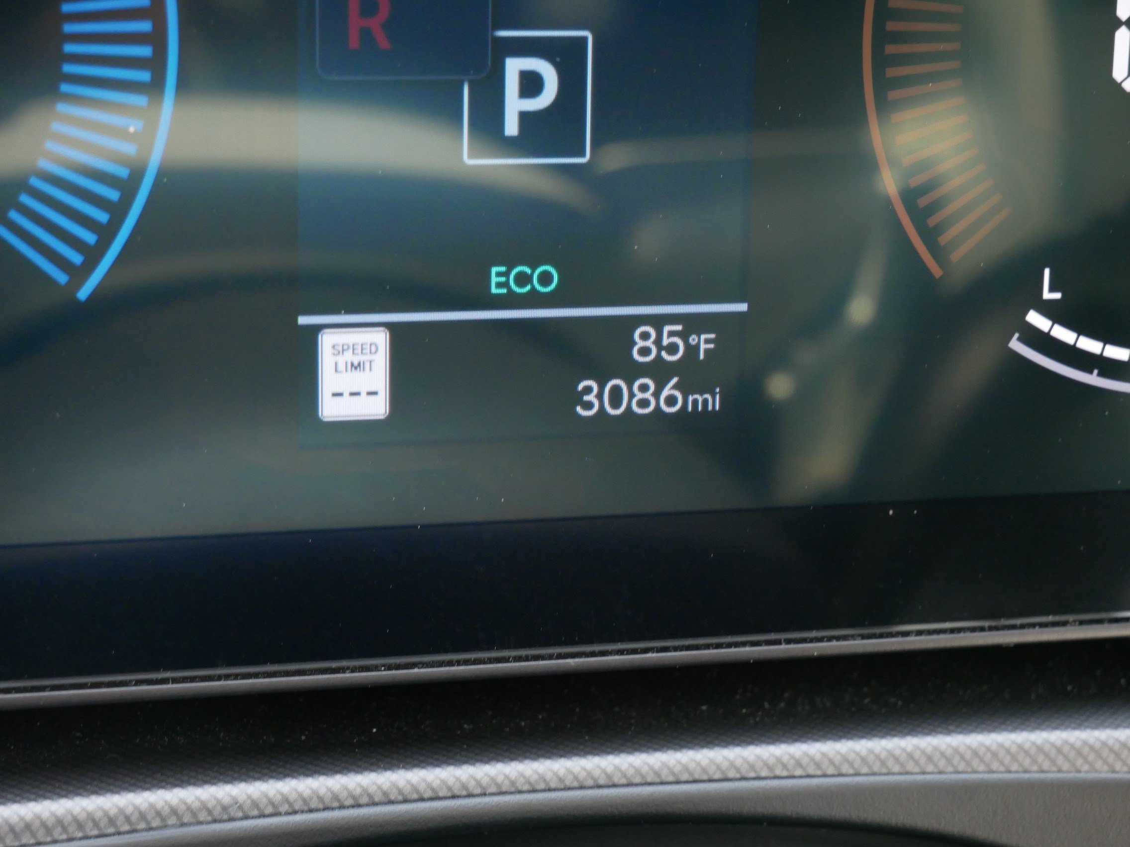 Certified 2026 Hyundai Santa Fe SE AWD/4WD image 33