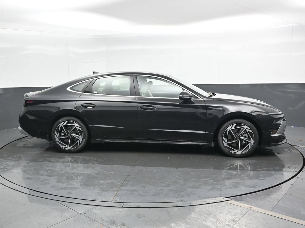 New 2026 Hyundai Sonata SEL AWD/4WD image 3