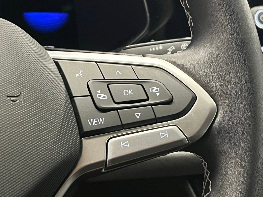 Used 2022 Volkswagen Taos SE image 25