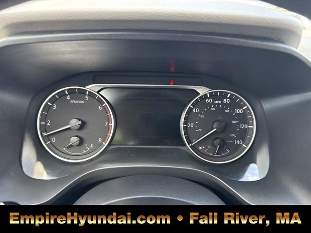 Used 2023 Nissan Rogue SV image 32