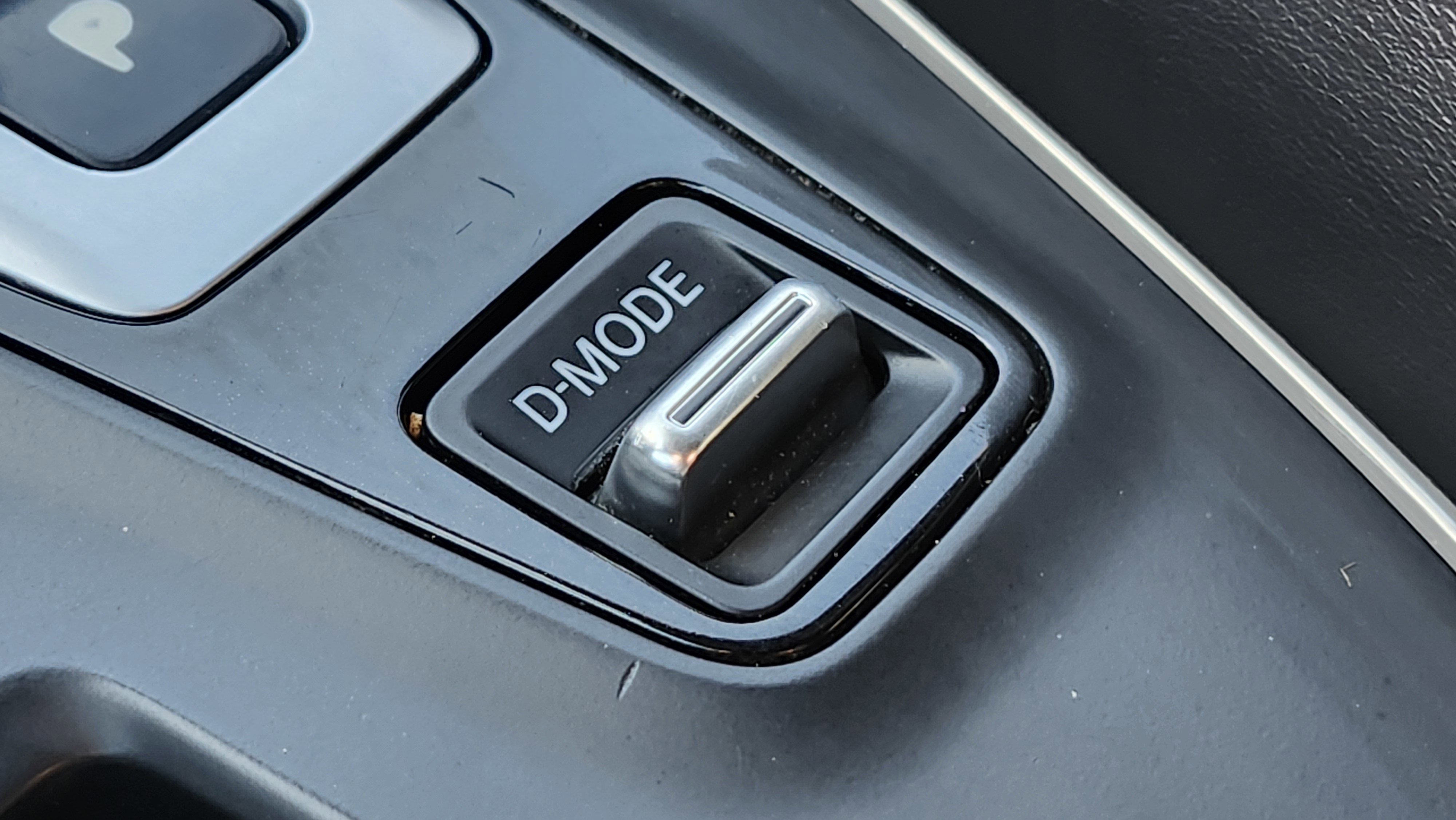 Used 2019 INFINITI QX50 Essential image 36