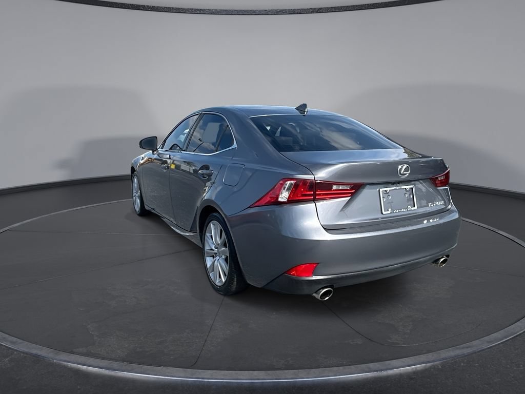 Used 2016 Lexus IS 200t RWD image 10