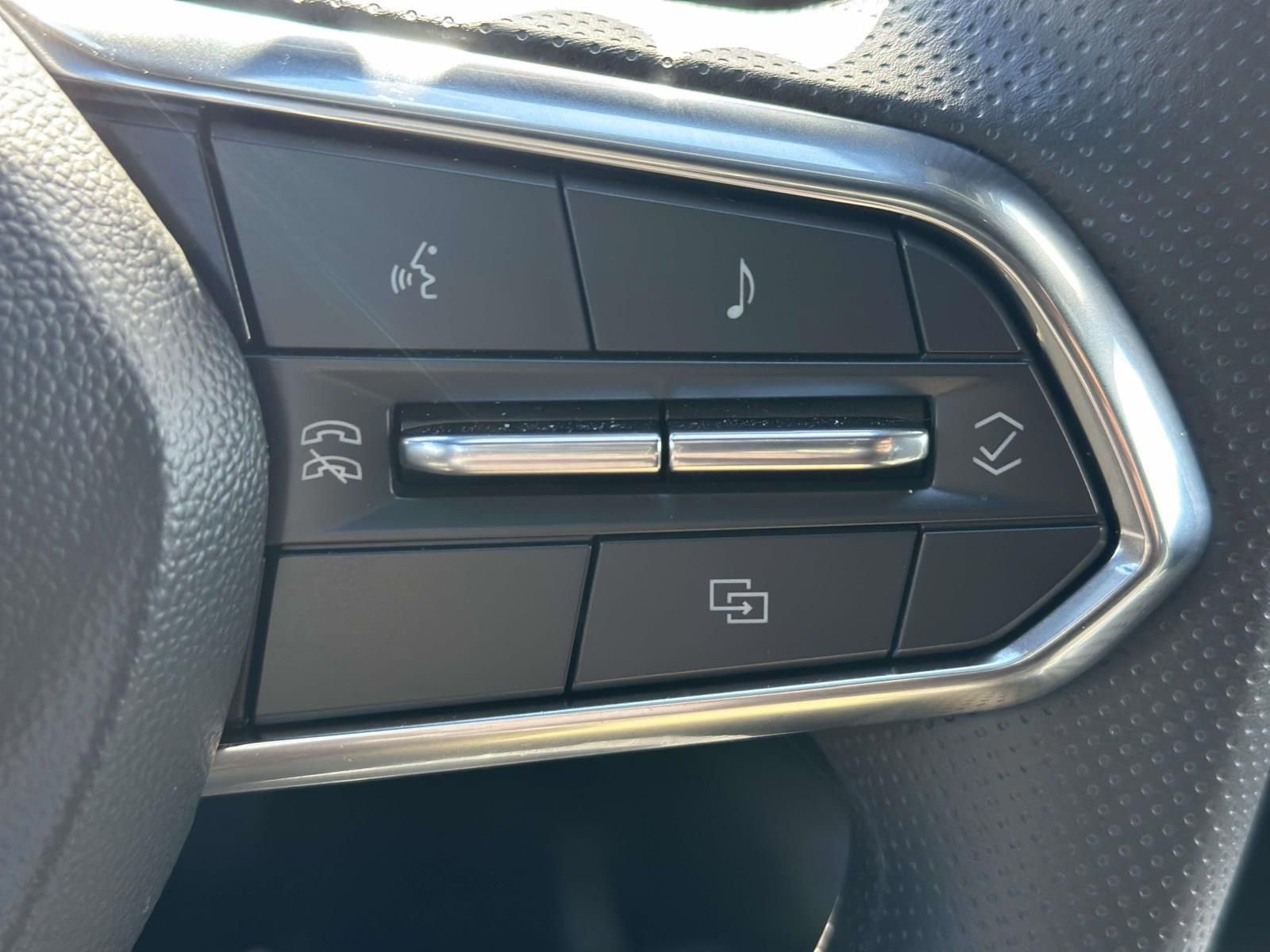 Certified 2026 Chevrolet Equinox EV LT image 15