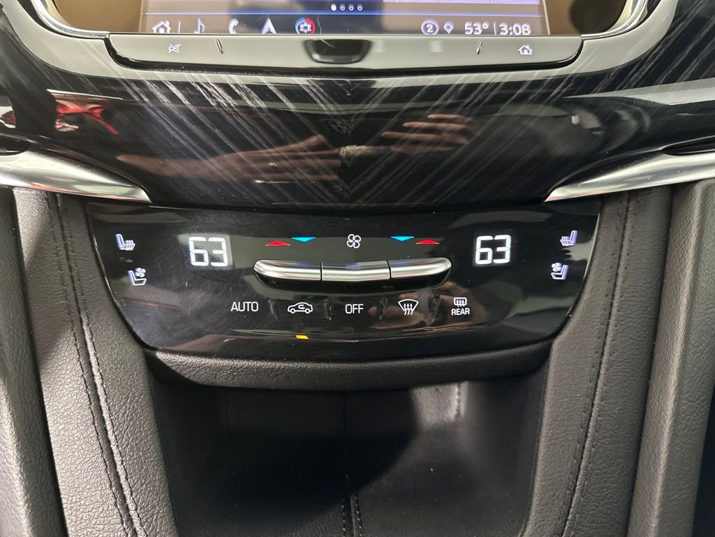 Used 2023 Cadillac XT6 Premium Luxury w/ Technology Package AWD/4WD image 31