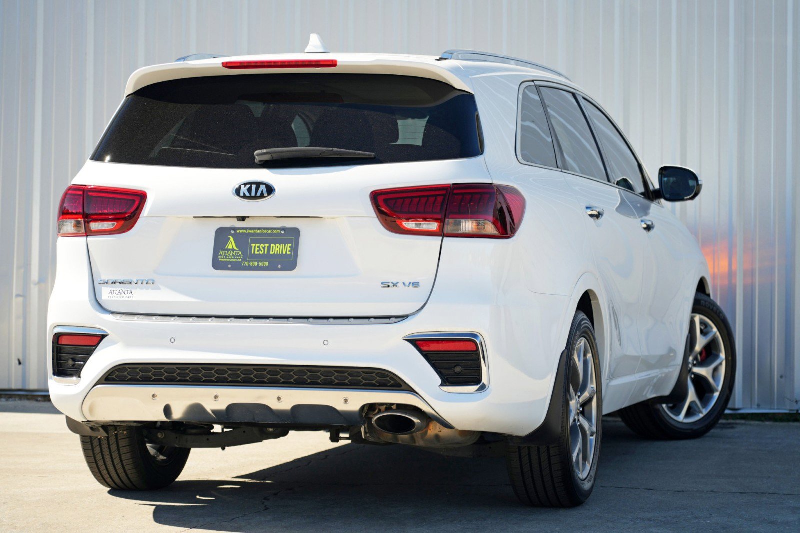 Used 2019 Kia Sorento SX w/ SX Touring Package image 4
