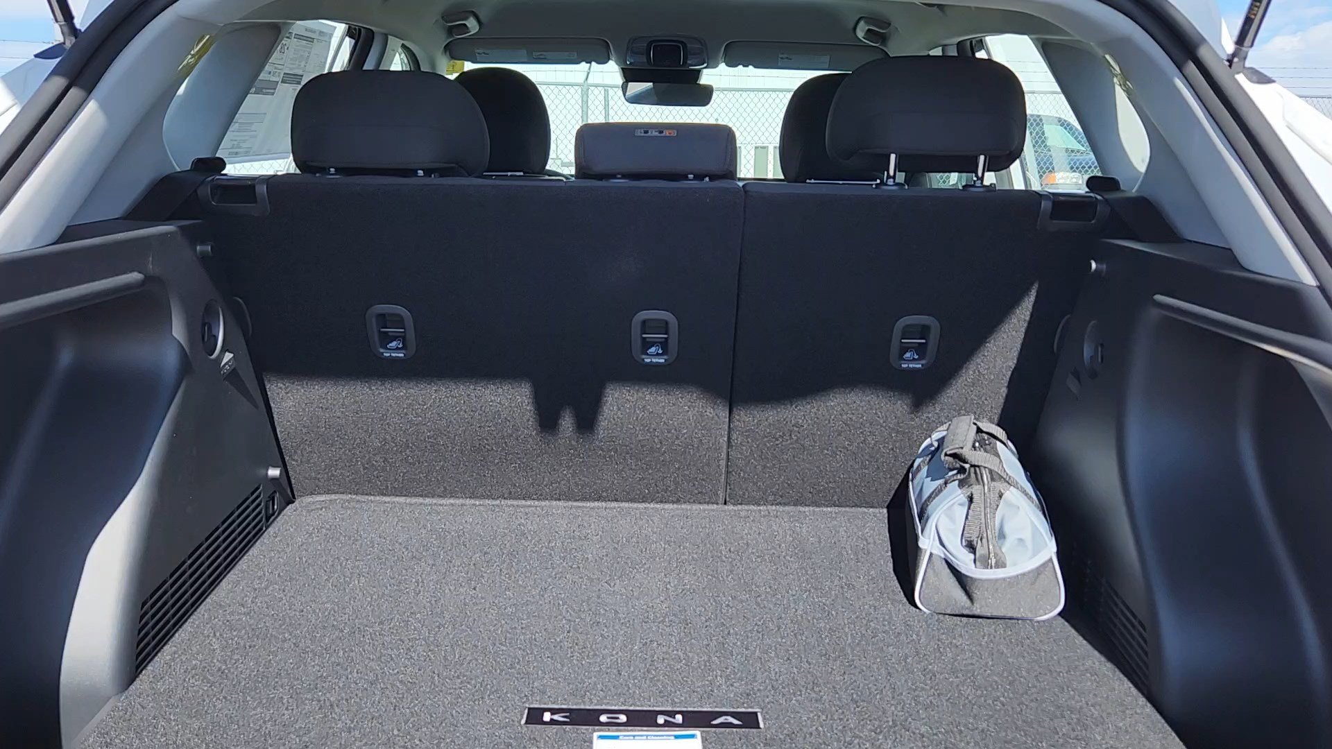 New 2026 Hyundai Kona SE image 19