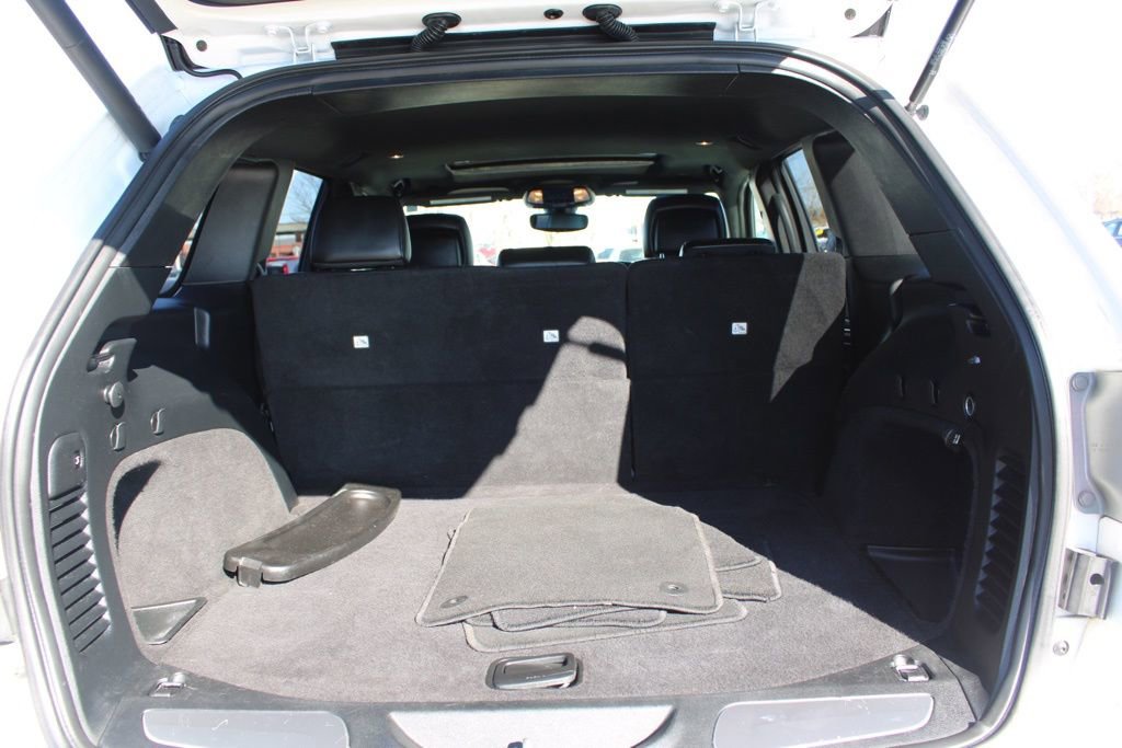 Used 2019 Jeep Grand Cherokee Limited image 11