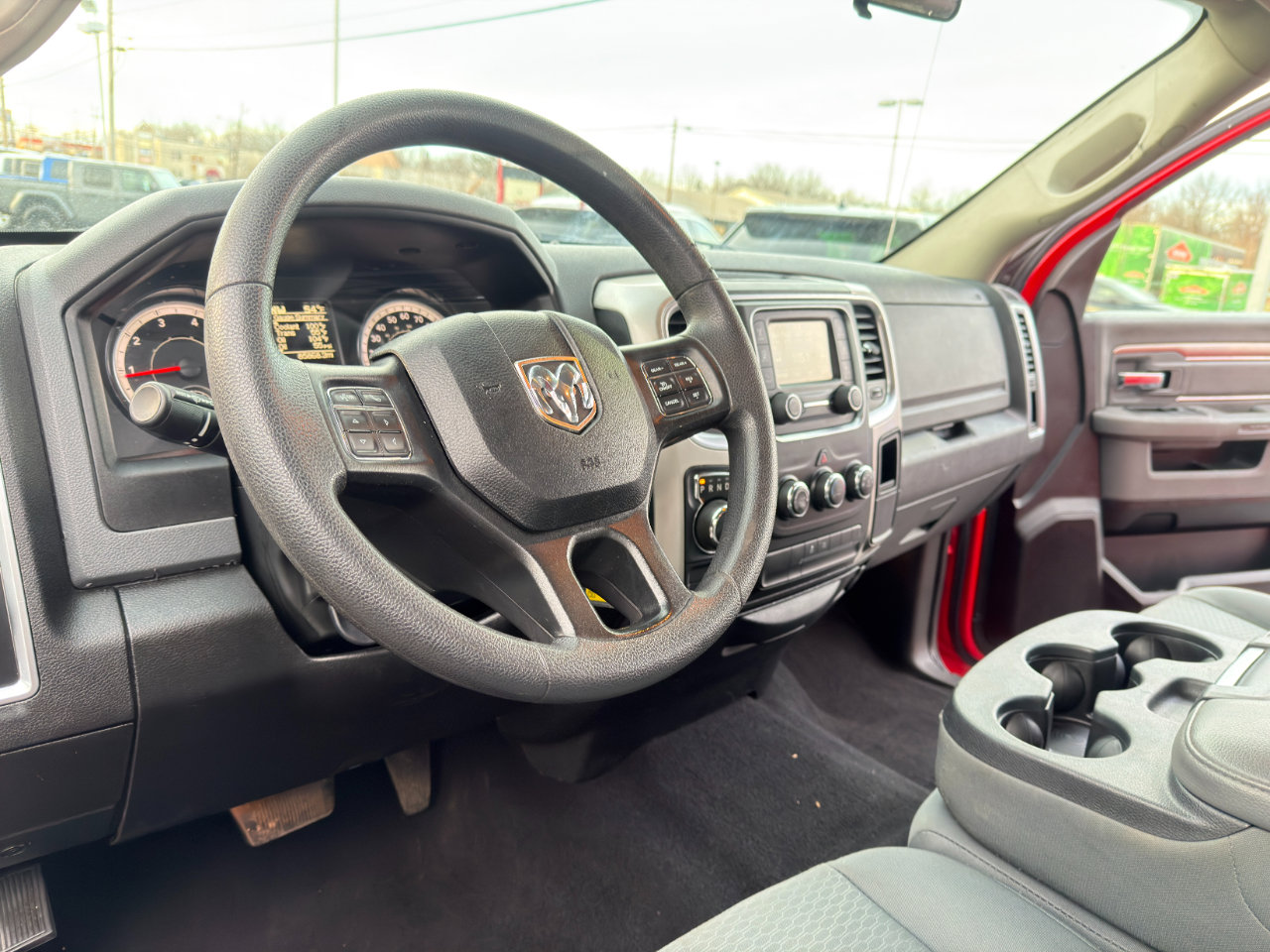 Used 2020 RAM 1500 Classic SLT image 15