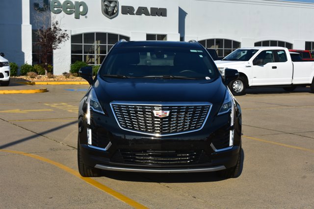 Used 2025 Cadillac XT5 Premium Luxury image 2