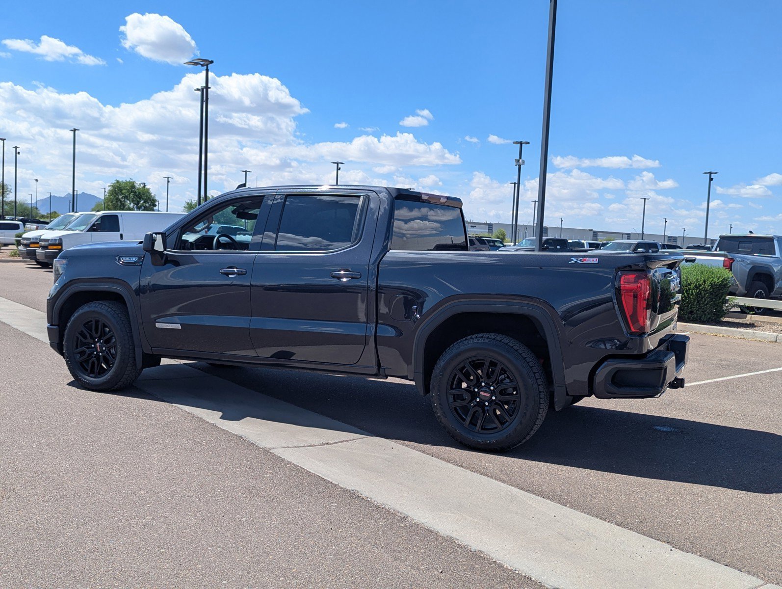 Certified 2023 GMC Sierra 1500 Elevation w/ X31 Off-Road Package AWD/4WD image 3