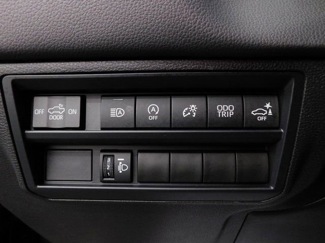 Used 2025 Toyota Tundra Limited image 32