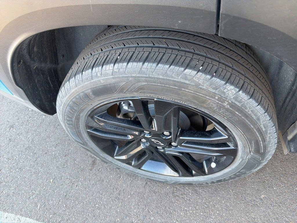 Used 2025 Chevrolet Trax ACTIV image 10