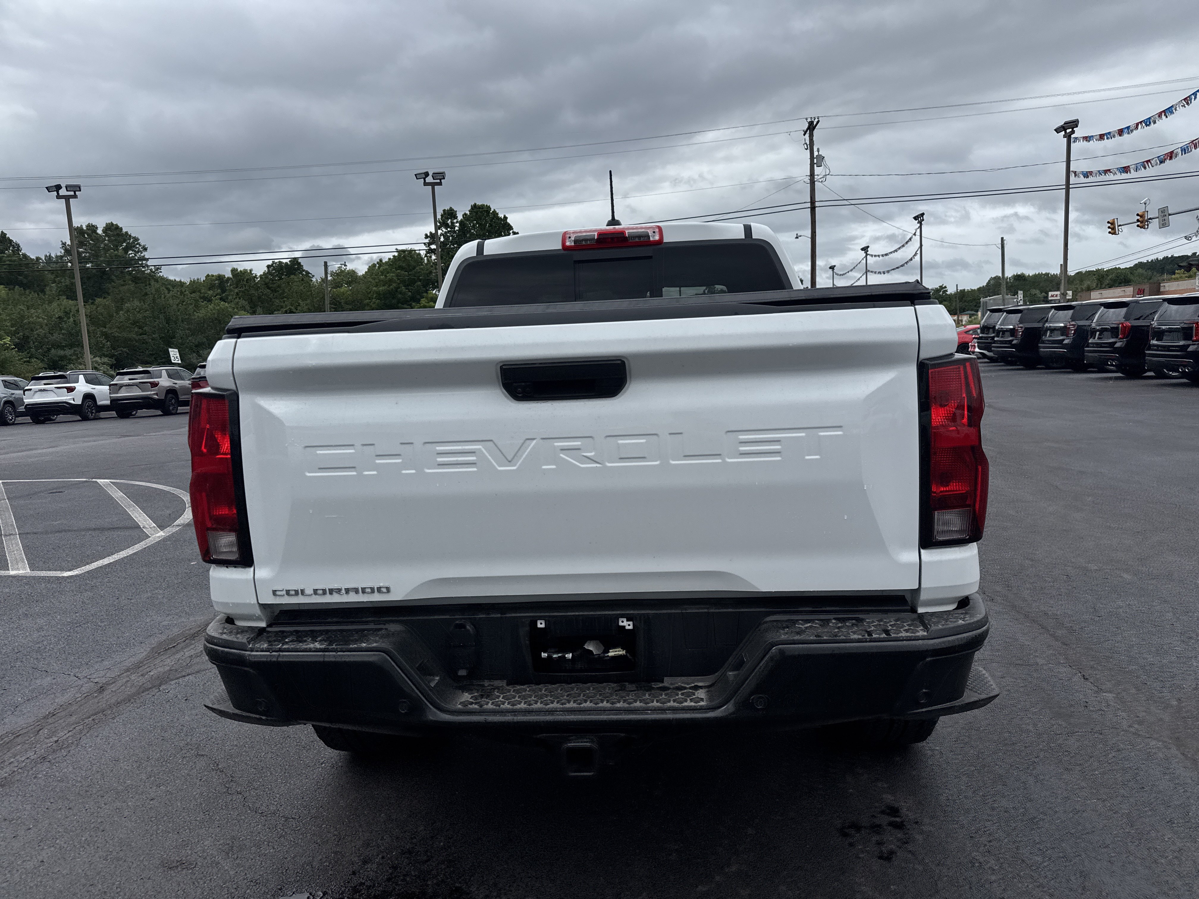 Used 2024 Chevrolet Colorado Trail Boss w/ Safety Package AWD/4WD image 4