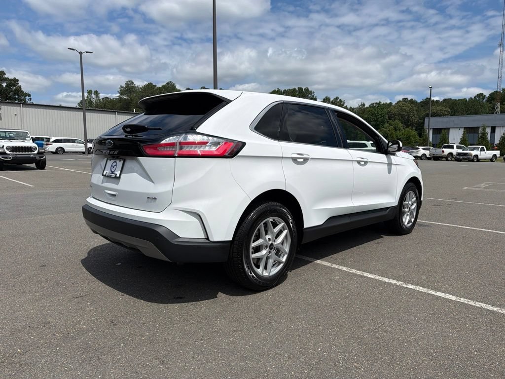 Used 2024 Ford Edge SEL AWD/4WD image 8