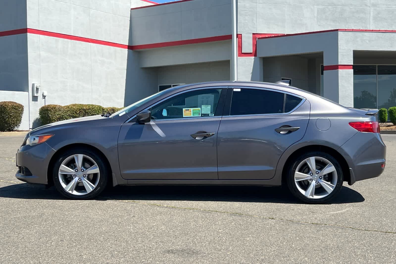 Used 2015 Acura ILX w/ Technology Package image 9