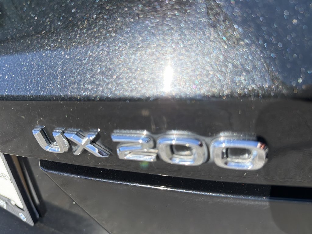 Used 2020 Lexus UX 200 w/ Accessory Package FWD image 15