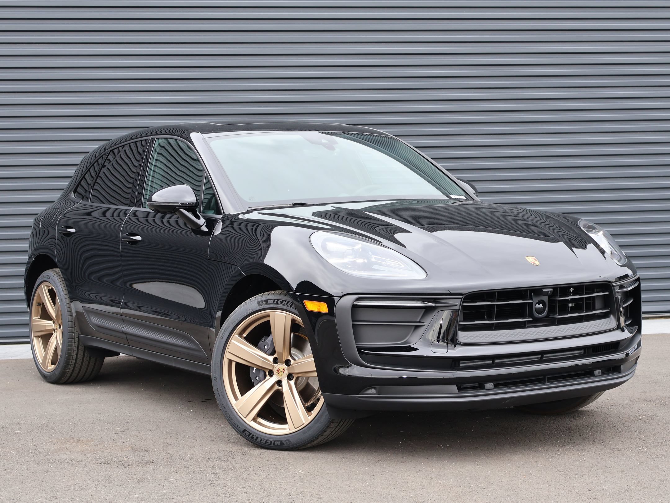 New 2026 Porsche Macan AWD/4WD image 7