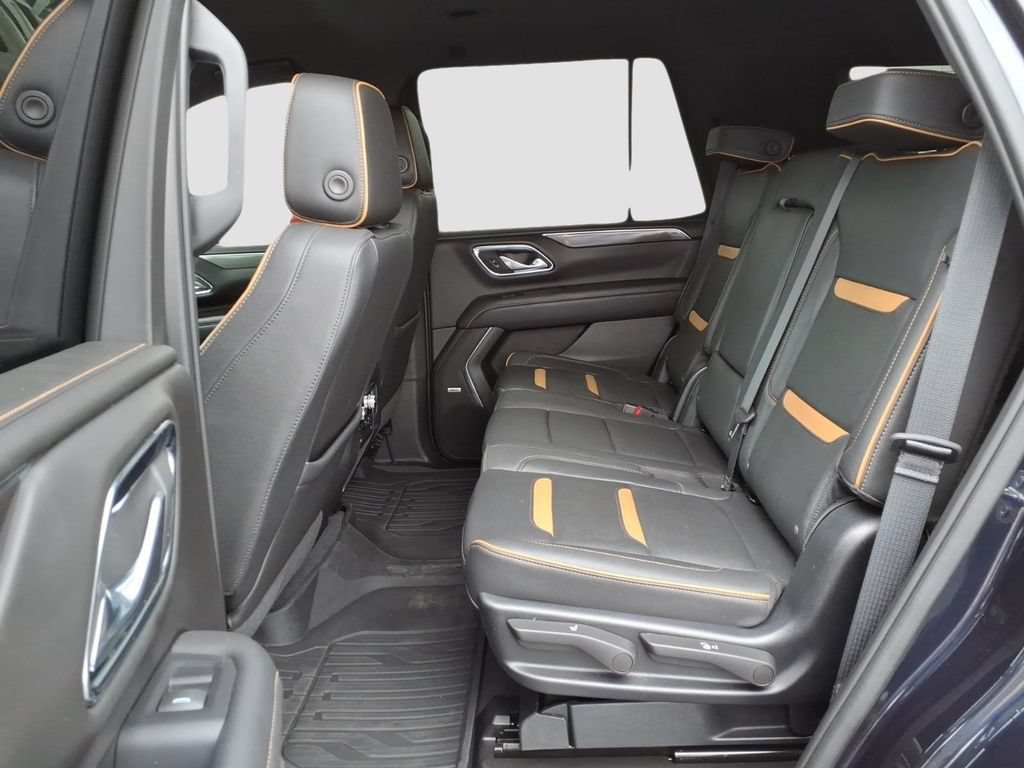 Used 2023 GMC Yukon AT4 w/ Technology Package AWD/4WD image 15