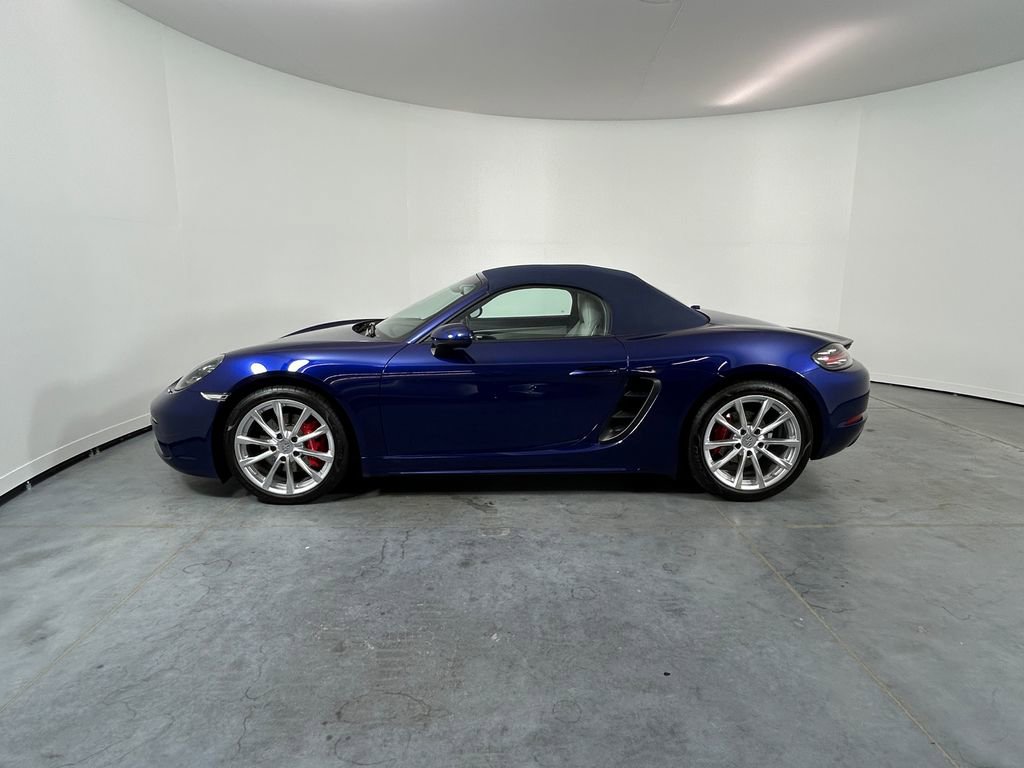 Used 2021 Porsche 718 Boxster S RWD image 27