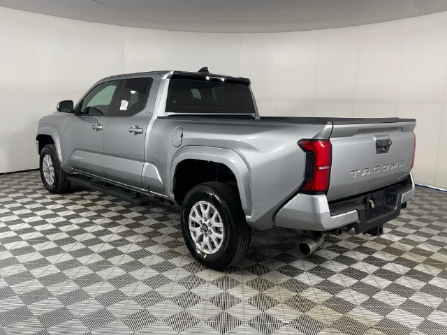 New 2026 Toyota Tacoma SR5 RWD image 8