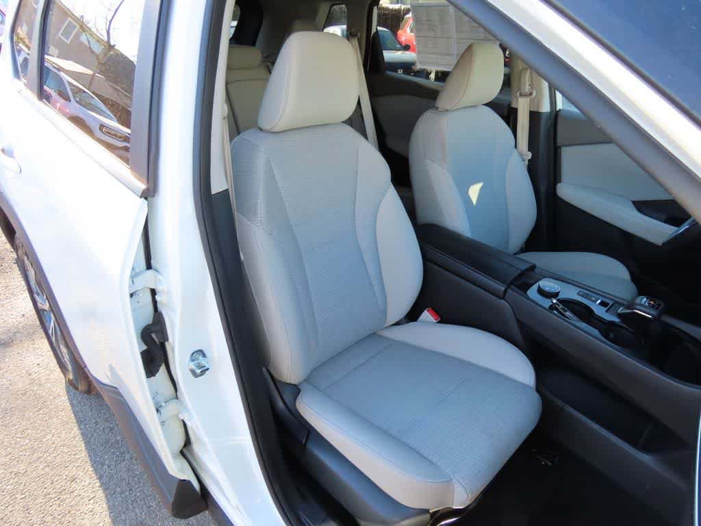 Used 2023 Nissan Rogue SV image 17