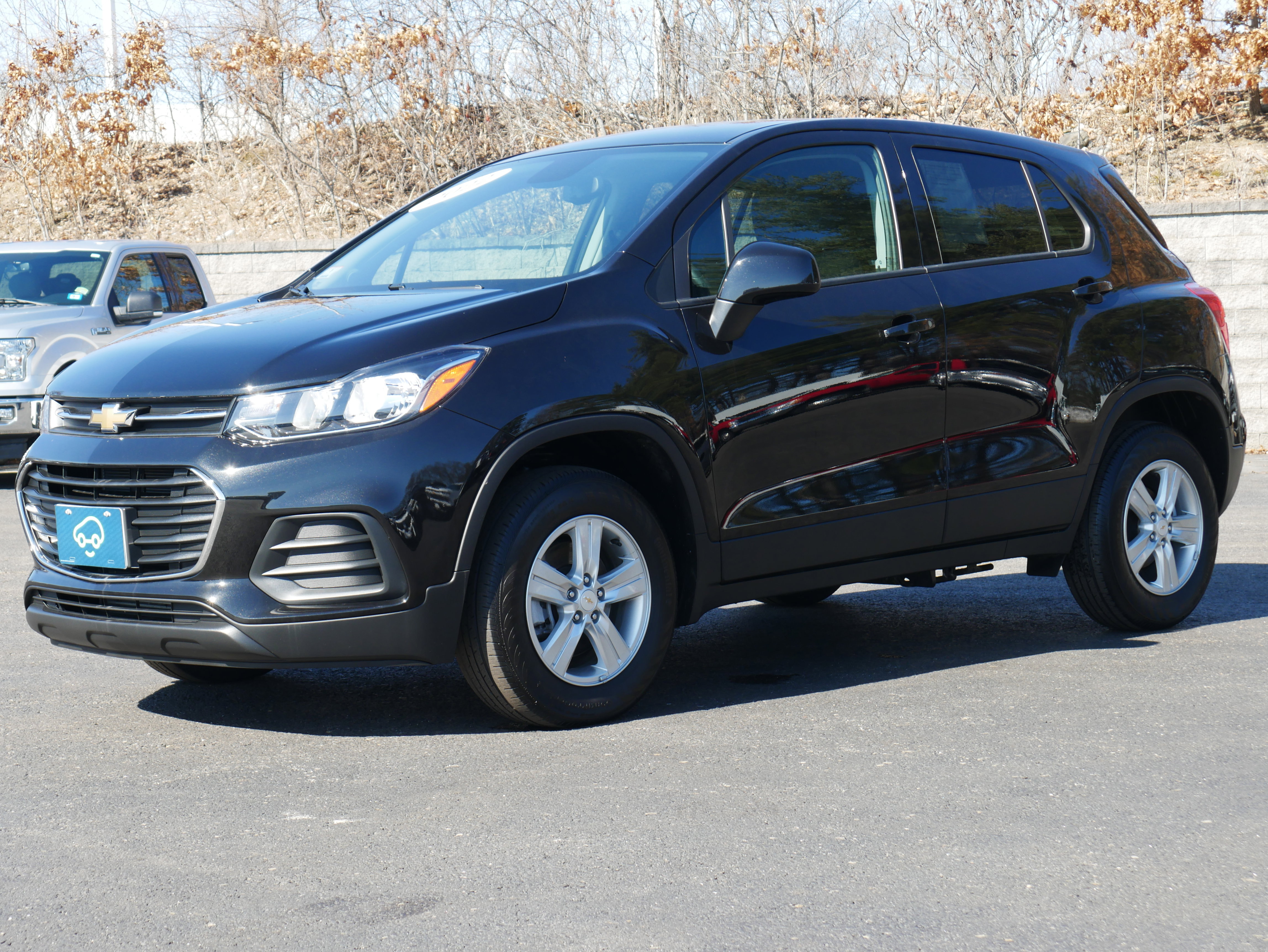 Used 2022 Chevrolet Trax LS w/ Tint and Cruise Package video 1