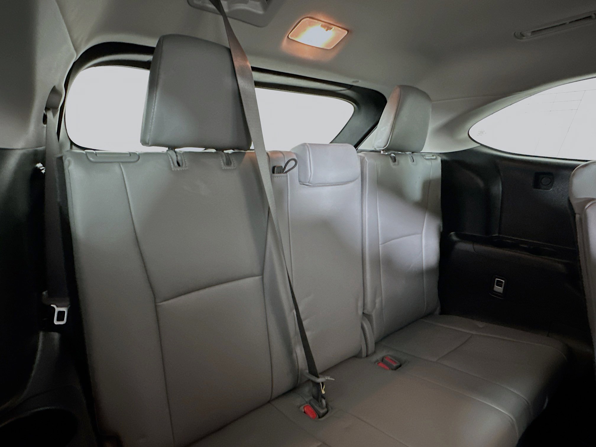 Used 2023 Toyota Highlander XLE image 27