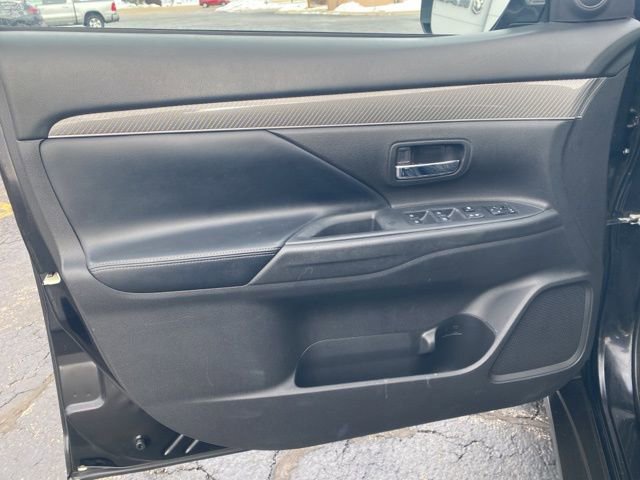 Used 2020 Mitsubishi Outlander SEL image 21